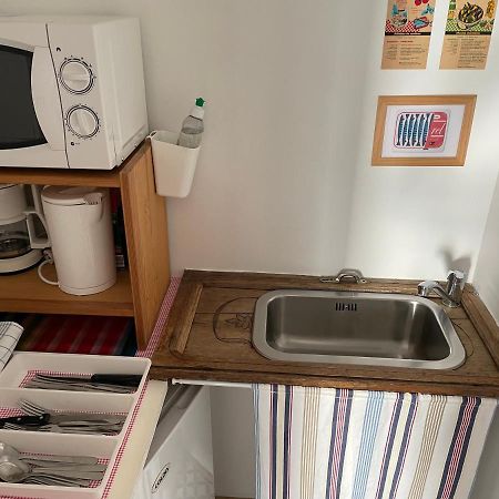 L'Arriere Cour Apartment Cancale Bagian luar foto