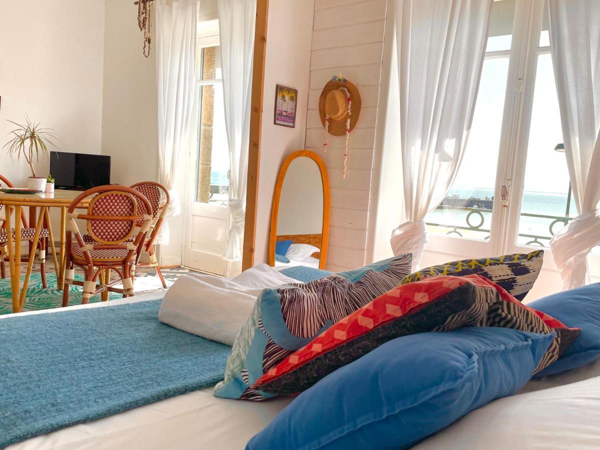 L'Arriere Cour Apartment Cancale Bagian luar foto