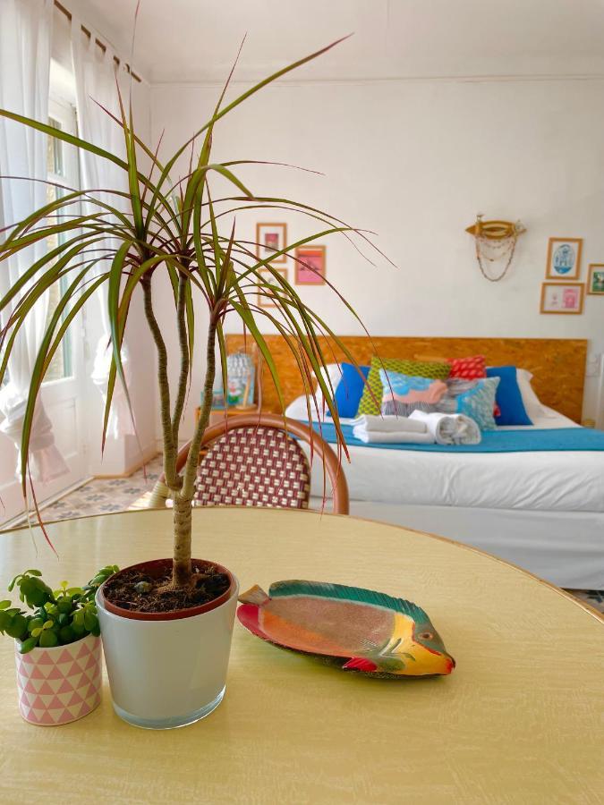 L'Arriere Cour Apartment Cancale Bagian luar foto