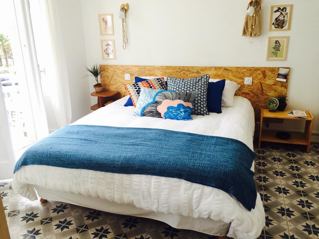 L'Arriere Cour Apartment Cancale Bagian luar foto