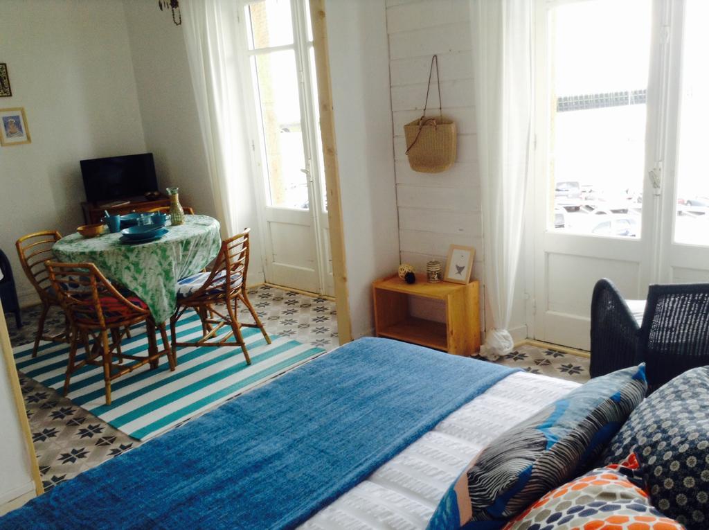 L'Arriere Cour Apartment Cancale Bagian luar foto